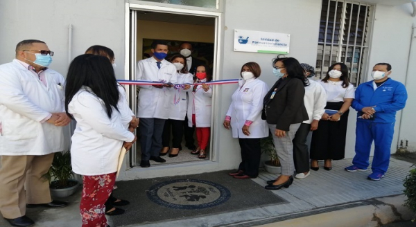 Hospital Robert Reid Cabral inaugura Unidad de Farmacovigilancia