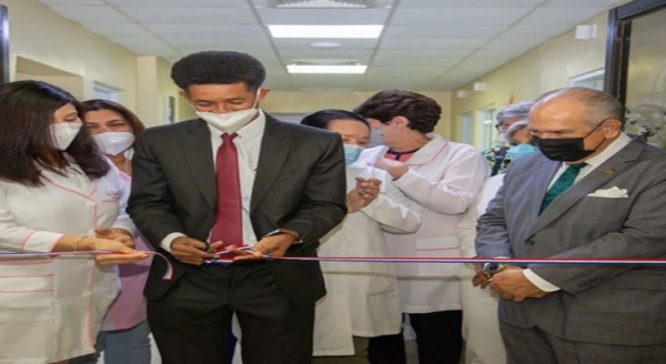 Hospital Robert Reid Cabral reapertura área de Infectología en honor al DR. Jesús Feris Iglesias